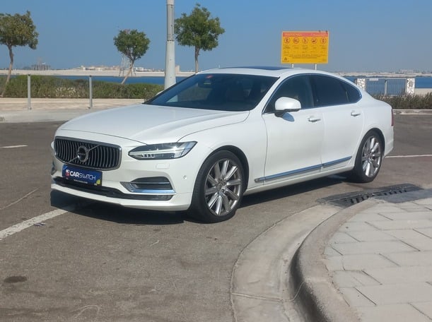 Used 2018 Volvo S90 for sale in Abu Dhabi