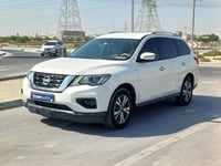 Used 2018 Nissan Pathfinder for sale in Dubai