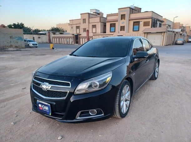 Used 2013 Chevrolet Malibu for sale in Riyadh