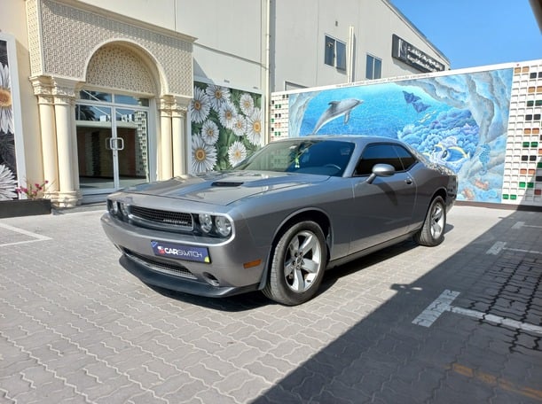 Used 2014 Dodge Challenger for sale in Dubai