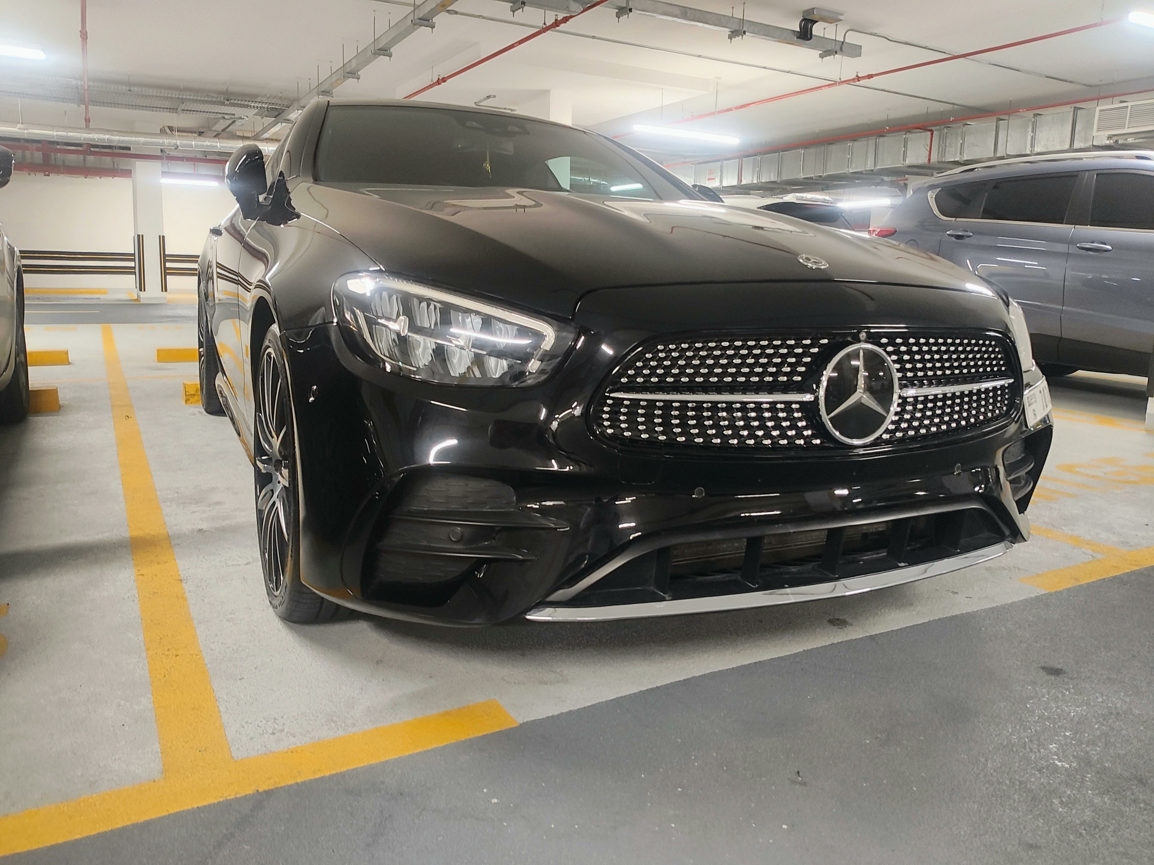 Used 2018 Mercedes E400 for sale in Dubai