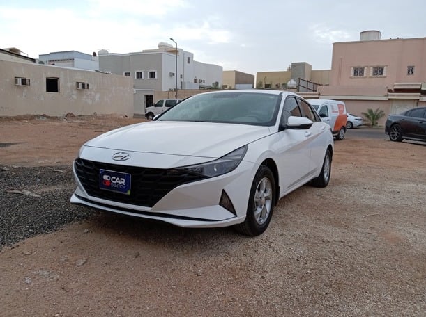 Used 2021 Hyundai Elantra for sale in Riyadh