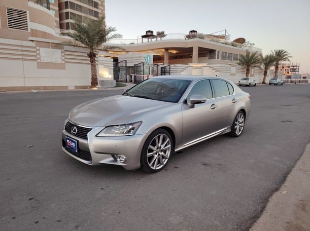 مستعمله 2015 لكزس GS450h للبيع فى جدة