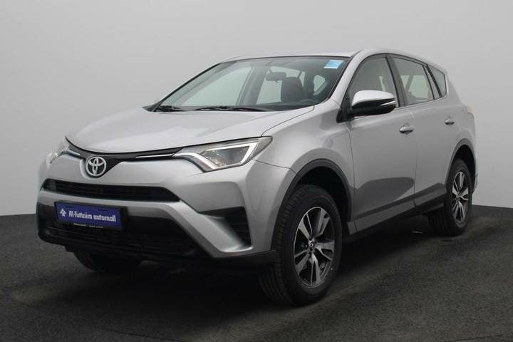 Used 2018 Toyota RAV 4 for sale in Abu Dhabi