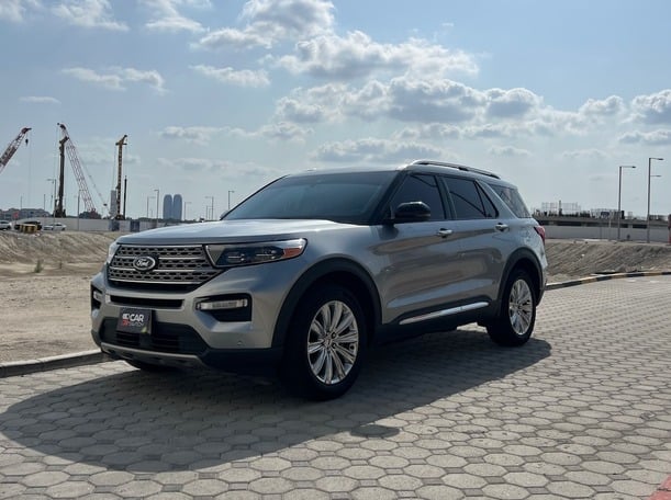 Used 2022 Ford Explorer for sale in Abu Dhabi