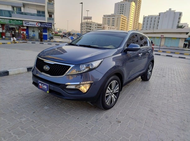 Used 2016 Kia Sportage for sale in Sharjah