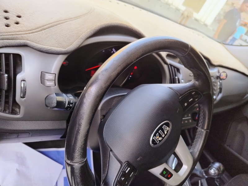 Used 2016 Kia Sportage for sale in Sharjah