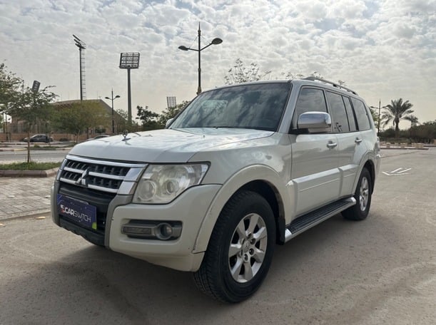 Used 2016 Mitsubishi Pajero for sale in Riyadh