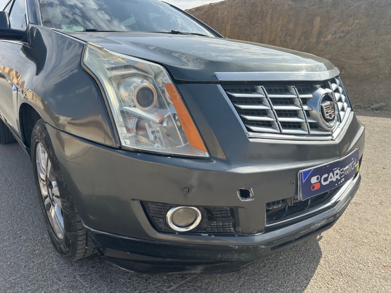 Used 2013 Cadillac SRX for sale in Riyadh