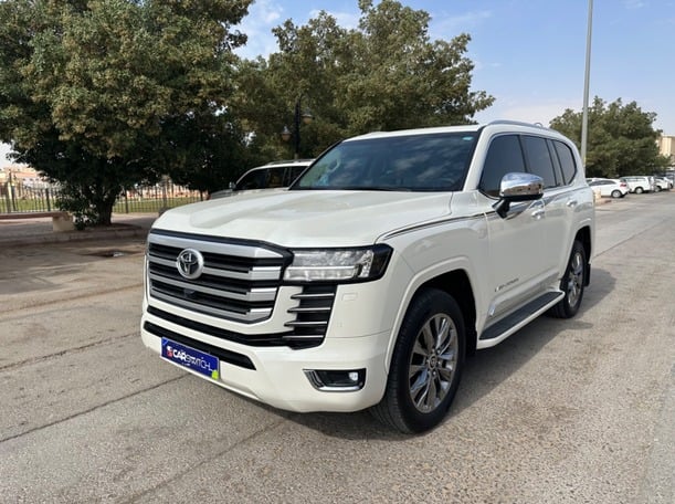 Used 2023 Toyota Land Cruiser for sale in Riyadh