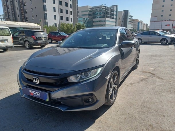 Used 2020 Honda Civic for sale in Riyadh