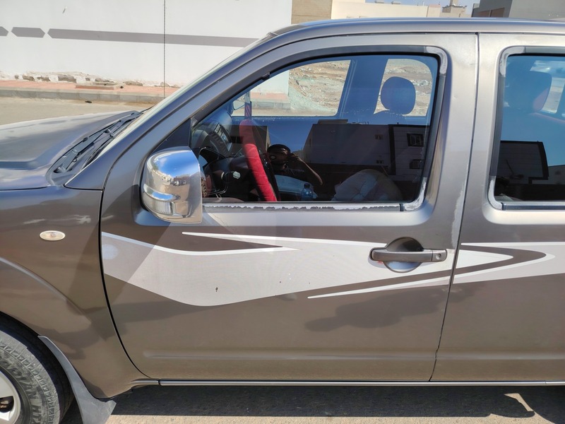 Used 2014 Nissan Navara for sale in Jeddah