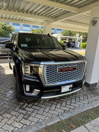 Used 2021 GMC Yukon for sale in Dubai