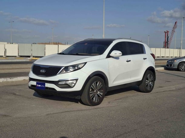 Used 2016 Kia Sportage for sale in Abu Dhabi