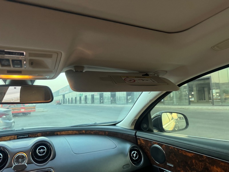 Used 2014 Jaguar XJ for sale in Riyadh