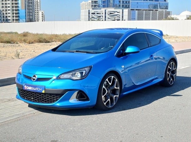 Used 2015 Opel Astra for sale in Dubai