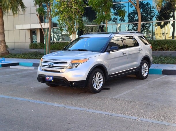 Used 2015 Ford Explorer for sale in Abu Dhabi