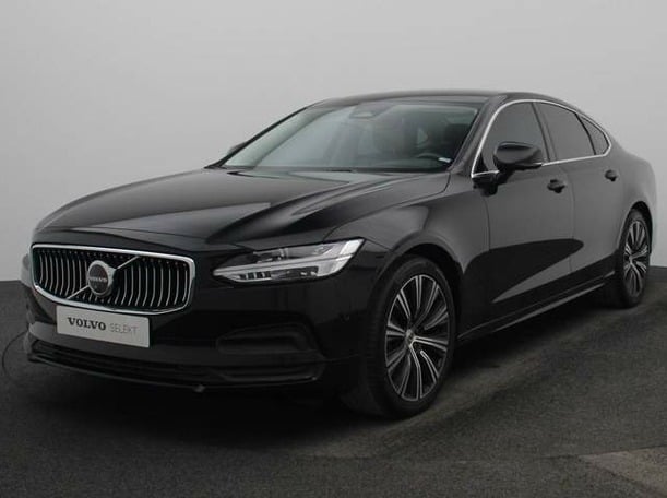 Used 2023 Volvo S90 for sale in Dubai