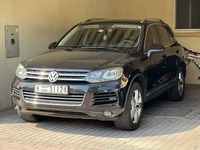 Used 2013 Volkswagen Touareg for sale in Dubai