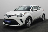 Used 2020 Toyota C-HR for sale in Abu Dhabi