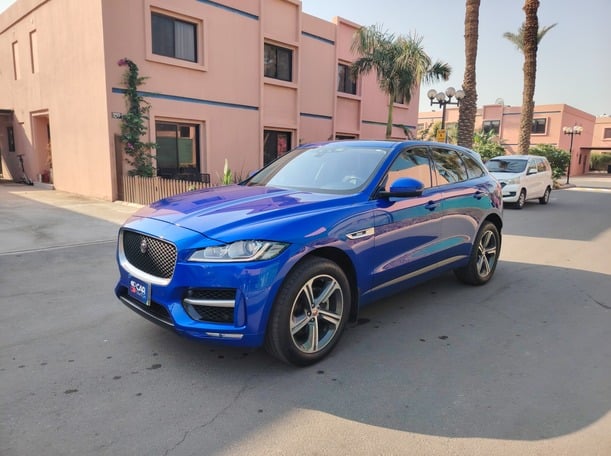 Used 2018 Jaguar F-Pace for sale in Jeddah