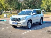 Used 2017 Toyota Prado for sale in Abu Dhabi