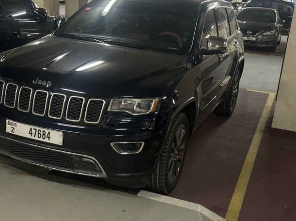 Used 2018 Jeep Cherokee for sale in Dubai