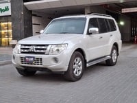 Used 2013 Mitsubishi Pajero for sale in Dubai