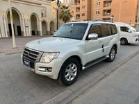 Used 2016 Mitsubishi Pajero for sale in Riyadh