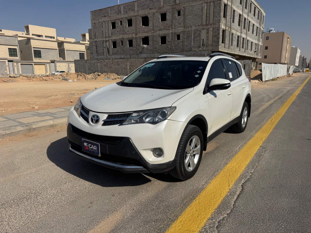 Used 2014 Toyota RAV 4 for sale in Riyadh