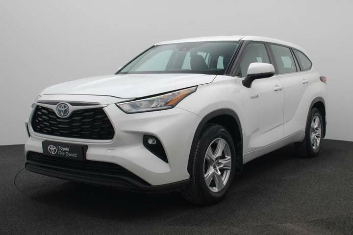 Used 2022 Toyota Highlander for sale in Dubai