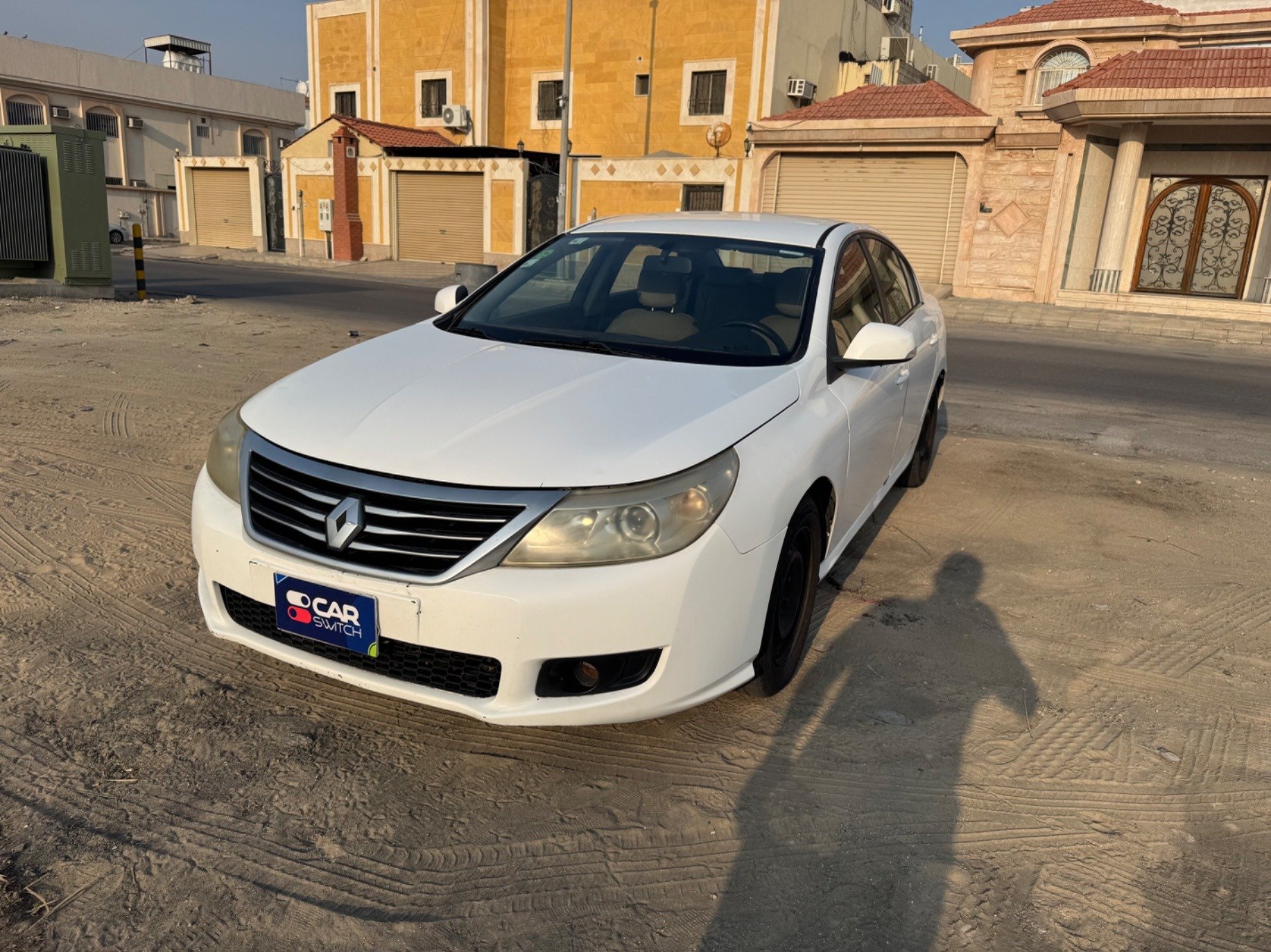 Used 2014 Renault Safrane for sale in Dammam