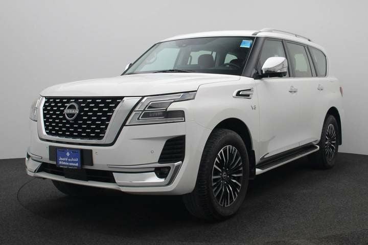 Used 2022 Nissan Patrol for sale in Dubai