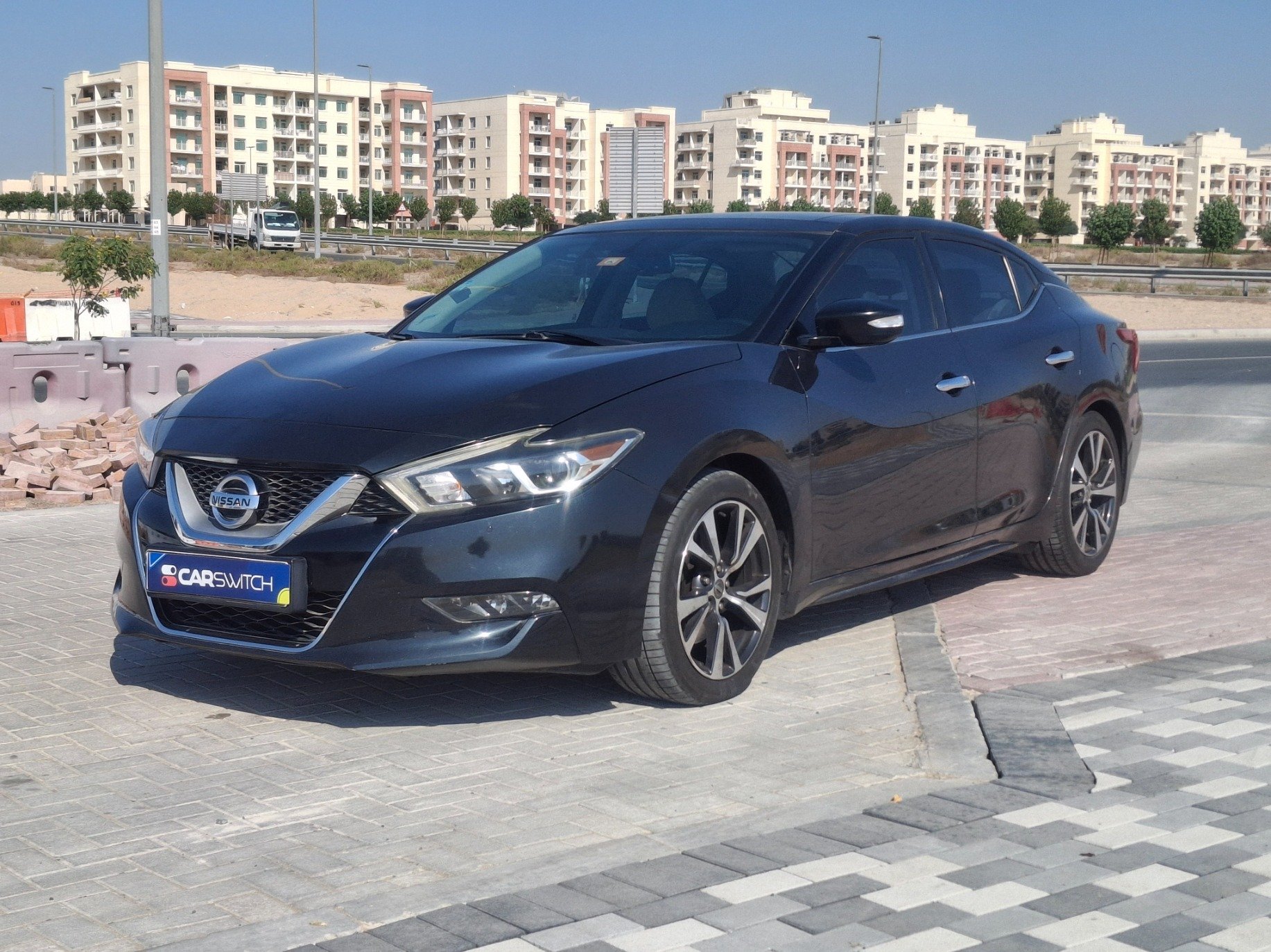 Used 2016 Nissan Maxima for sale in Dubai