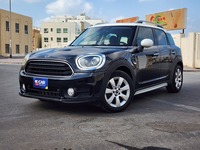 Used 2018 MINI Countryman for sale in Dubai