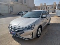 Used 2020 Hyundai Elantra for sale in Riyadh