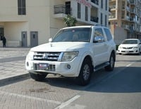 Used 2014 Mitsubishi Pajero for sale in Dubai