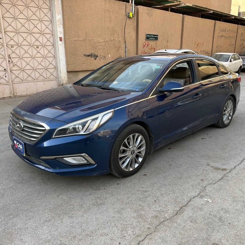 Used 2016 Hyundai Sonata for sale in Riyadh