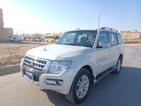 Used 2020 Mitsubishi Pajero for sale in Riyadh