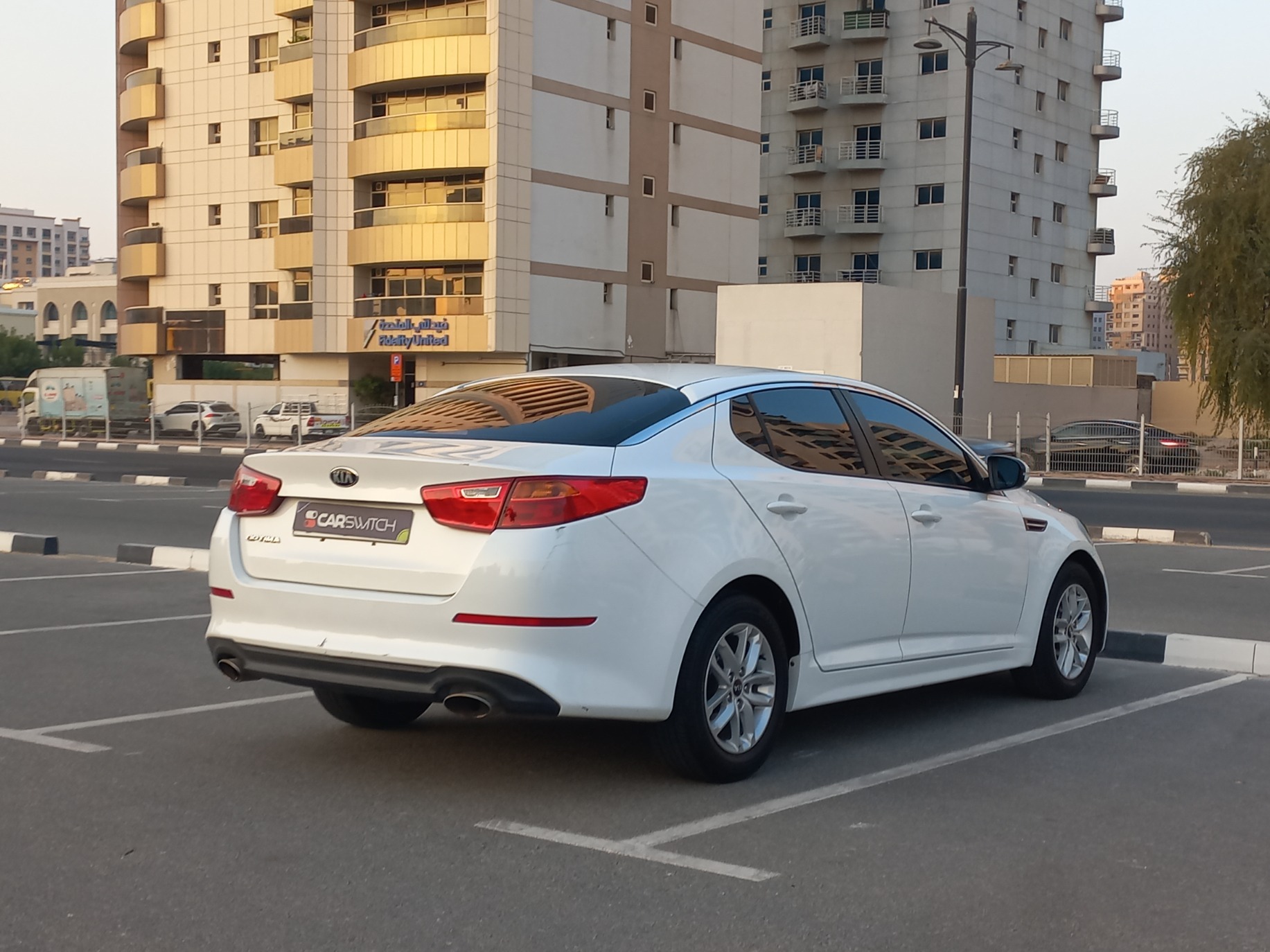 Car image 5
