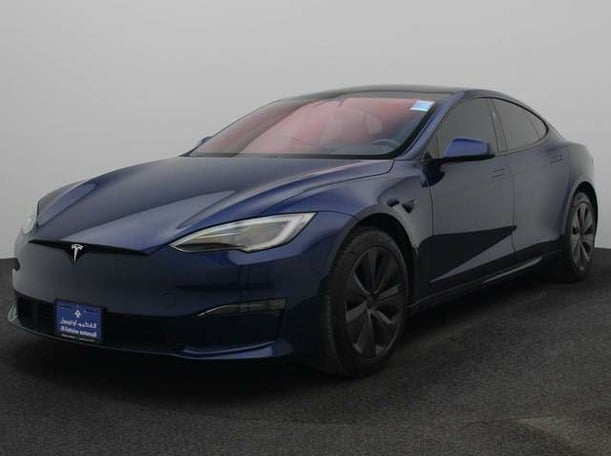 Used 2023 Tesla Model S for sale in Dubai