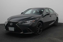 Lexus ES350 Used 2023 Lexus ES350 for sale in Sharjah