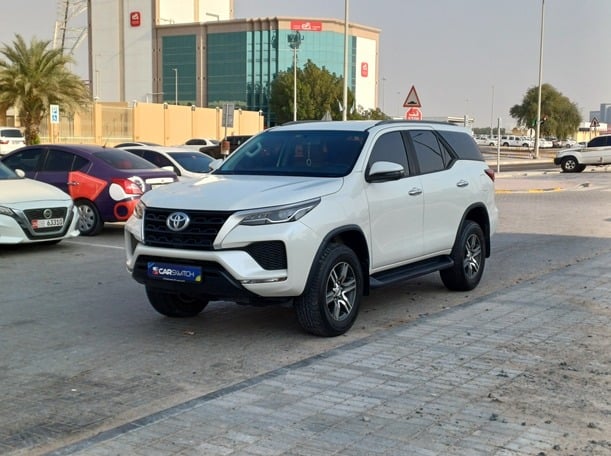 Used 2022 Toyota Fortuner for sale in Abu Dhabi