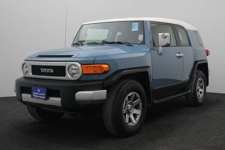 Used 2022 Toyota FJ Cruiser for sale in Dubai