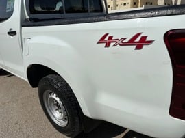 مستعمله 2020 ايسوزو D-Max للبيع فى الرياض