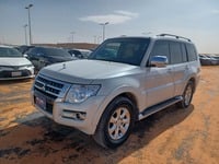 Used 2016 Mitsubishi Pajero for sale in Riyadh