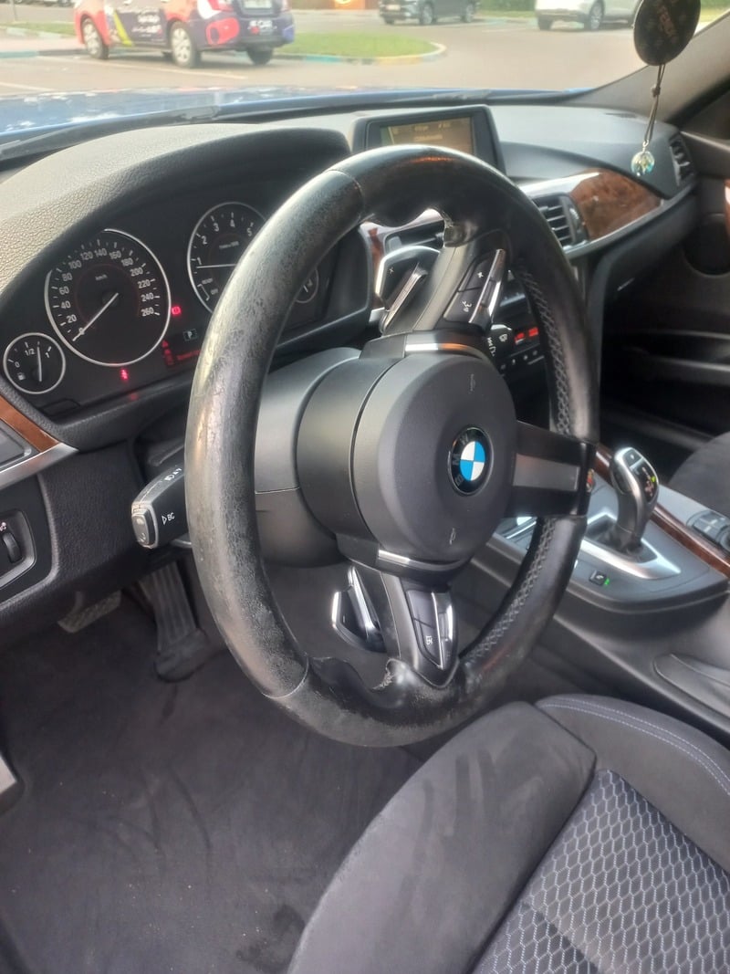 Used 2014 BMW 320 for sale in Abu Dhabi