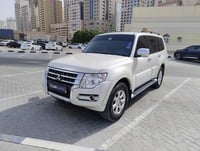 Used 2017 Mitsubishi Pajero for sale in Dubai