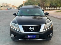 Used 2014 Nissan Pathfinder for sale in Riyadh