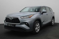 Used 2022 Toyota Highlander for sale in Dubai